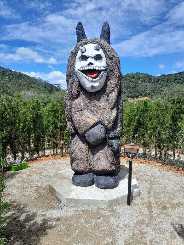 Sociedade do Pelznickel celebra símbolo de saudade e tradição no Parque Municipal